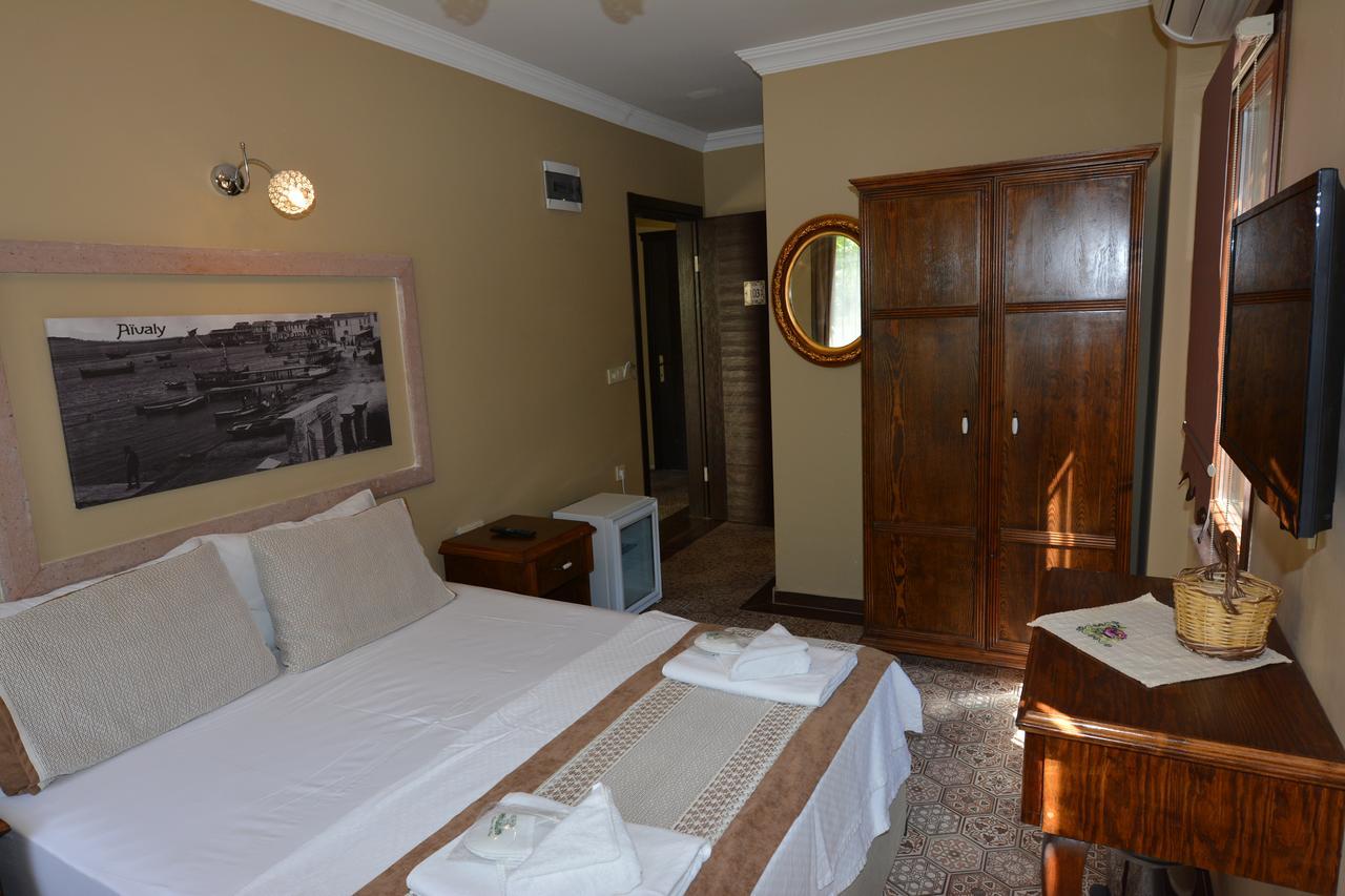 Hayriye Hanim Ege Ayvalik Exterior photo