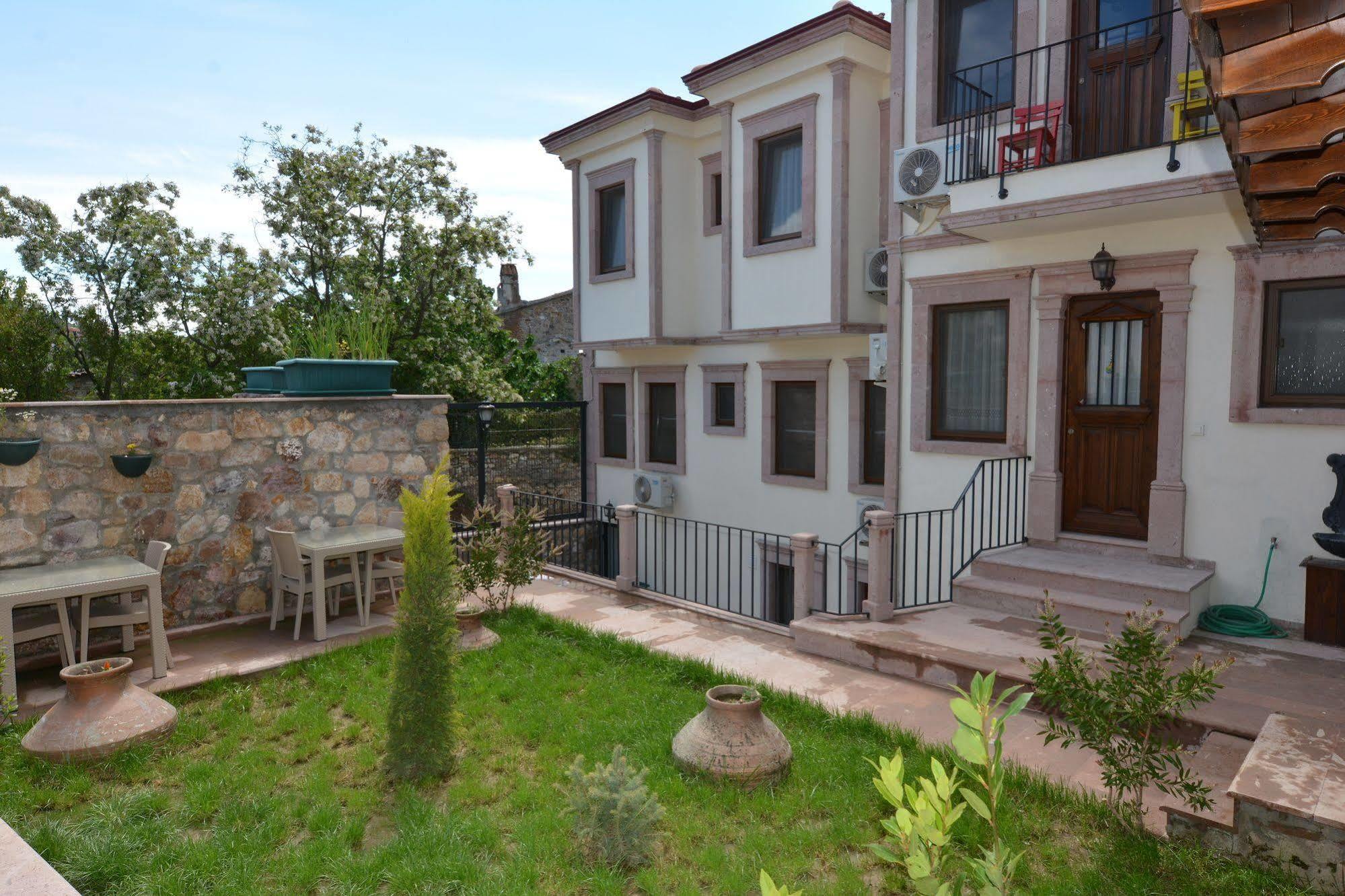 Hayriye Hanim Ege Ayvalik Exterior photo